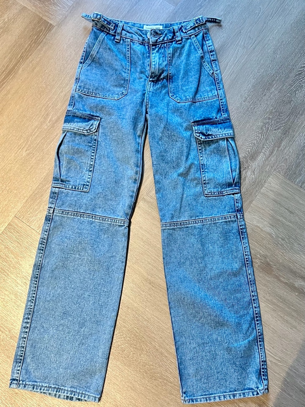 90s wide-leg cargo blue jeans